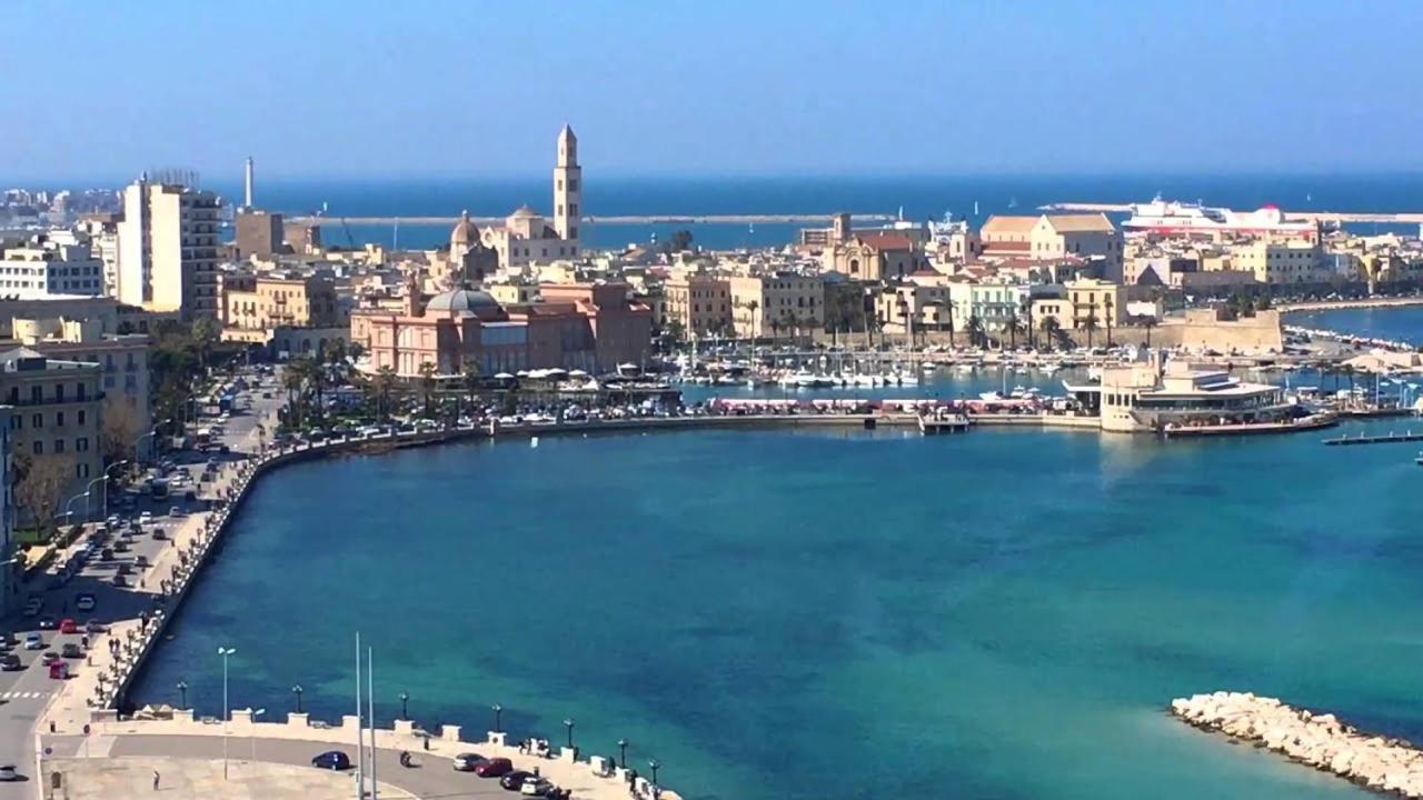 Bed and Breakfast Residenze Unita D'Italia Барі Екстер'єр фото
